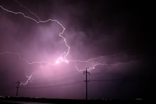 6 killed in lightning