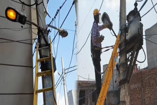 Street lights repaired