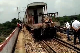 Goods train derailed, Rail traffic affected in kota