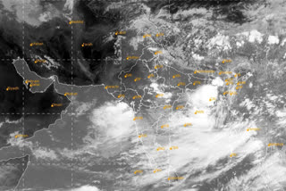 Heavy rains forecast in Konkan including Mumbai due to Low pressure belt over the Bay of Bengal