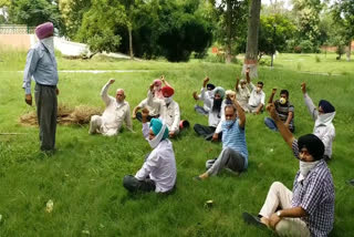 Employees of PSEB Employees Federation Etc protest against Punjab Government