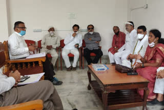 mayor hema deshmukh took meeting of electricity department officers in rajnandgaon