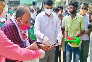 DM inaugurates several schemes in Bettiah