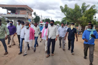 huzurnagar mla shanampudi saidireddy inaugurate cc roads in dirshincherla