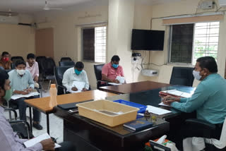 nagarkarnool collector sharma chowhan review with muncipal officers