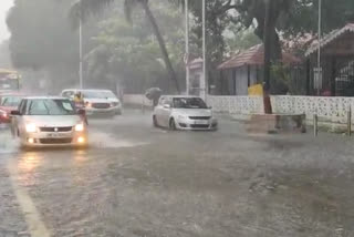 Wrath of rain with strong winds in Mumbai