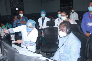 Minister Prabhu Ram Chaudhary inspects the control room and ITM at Smart City