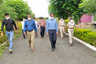 Collector inspects Kovid care center and containment areas in Tendukheda