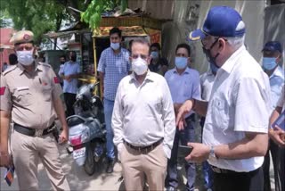 Palwal District Deputy Commissioner inspects government offices