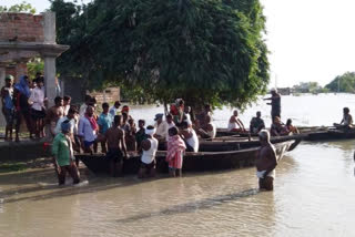 Boat capsizes in Uttar Pradesh