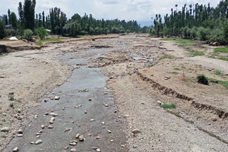 درجہ حرارت میں اضافے سے ندی نالے خشک