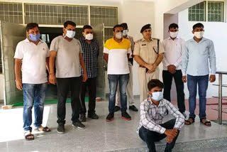 Police arrested accused who robbed Dena Bank in bhiwani