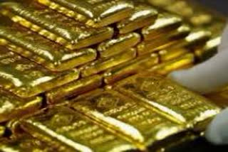Gold seized at Karipur airport  117 ഗ്രാം സ്വർണം പിടികൂടി  കരിപ്പൂർ വിമാനത്താവളം