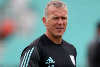 England, Pakistan, Alec Stewart, Old Trafford