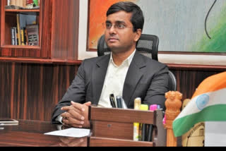 Collector Rahul Rekhawar