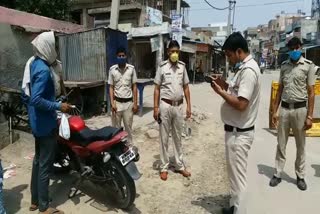 palwal police challan people for not wearing mask