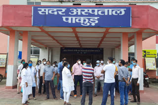 contract paramedical workers strike