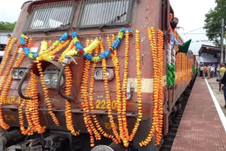 Indian Railways flags off first 'Kisan Rail'