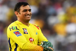 Dhoni returns to training ahead of IPL 13