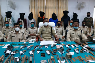 Illegal arms seized in Garhwa