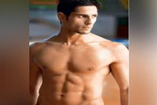 Watch! Sidharth motivates fans to 'stay fit' with latest post