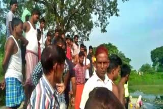 one man died due to drowning in pond in dhanbad