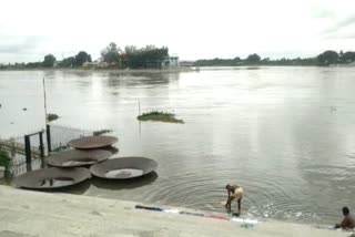 Water released from KRS and Kabini: t. Narasipura temple bund