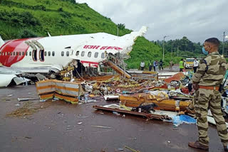 karippur plane accident  കരിപ്പൂര്‍ വിമാനപകടം  എയര്‍ ഇന്ത്യ  air india