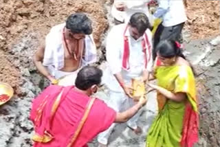 starting stone for saibabu temple