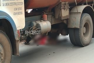 A women died in an Accident between lorry and Bike