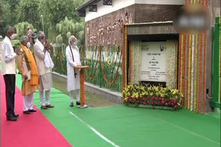 PM Modi Inaugurates Rashtriya Swachhata Kendra At Raj Ghat