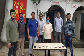 stolen mobile receiver arrested by special staff police team in delhi