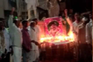 Candle rally at Mirdodi in Siddipet district in tribute to mla solipeta death