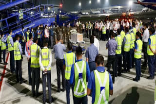 paid tribute to pilot who lost his life in kozhikode plane crash at igi airport delhi