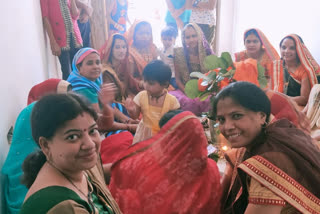 Women  fast in hal Chhath