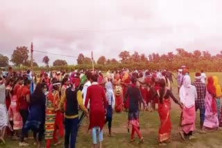 world-tribal-day-celebrated-in-bakharupara-of-narayanpur