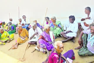 oldage people waiting for asara pension as decreasing age