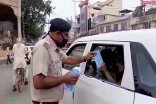 Kaithal Traffic Police will distribute masks  for 2 days