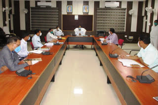sitapur district magistrate