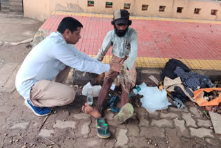 The doctor who provided food for the beggar