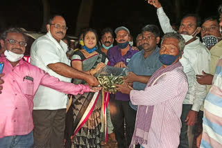 rampa chodavaram mla distributed fish seeds to fishermen in rajavommangi mandal