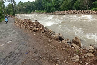 flood news malappuram news മലപ്പുറം വാര്‍ത്തകള്‍ വെള്ളപ്പൊക്കം പ്രളയം വാര്‍ത്തകള്‍ മഴ വാര്‍ത്തകള്‍