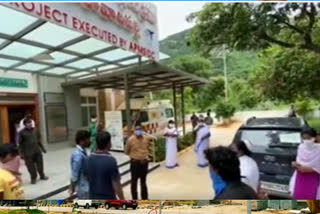 doctors-neglect-at-naravaripalli-community-health-center