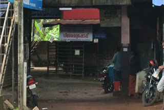 Perinthalmanna Beverage malappuram covid news covid news മലപ്പുറം വാര്‍ത്തകള്‍ കൊവിഡ് വാര്‍ത്തകള്‍ പെരിന്തൽമണ്ണ ബിവറേജ് ഔട്ട്‌ലെറ്റ്