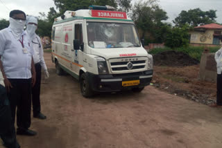 amravati latest news  amravati corona positive pateints  amravati corona update  amravati ambulance stone threw news  अमरावती लेटेस्ट न्यूज  अमरावती कोरोना अपडेट  अमरावती कोरोना पॉझिटिव्ह केसेस  अमरावती रुग्णावाहिकेवर दगडफेक