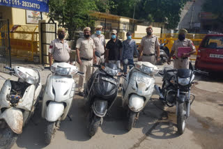 tilak nagar police arrested two auto lifters through which five cases solved in delhi