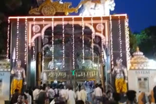 krishna janmashtami 2020,  krishna janmashtami, corona crisis in mathura,  mathura news,  mathura latest news,  जन्माष्टमी पर कोरोना संकट , etvbharat news, rajasthan news