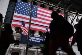 US facing 'double-dip' recession: What does that mean?