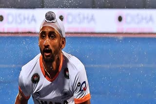 corona positive hockey player mandeep singh admitted to hospital