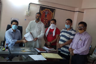 Press Club sends memorandum to cm